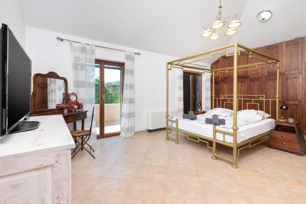 Villa Forest Cattaro Esterno foto